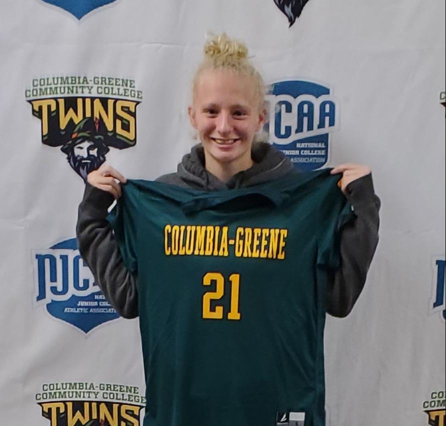 Women's Soccer Signs Greenville Senior Melody Sprague